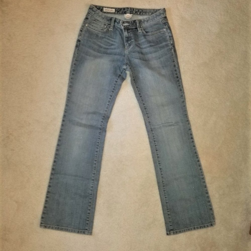Banana Republic medium wash 5 pocket jeans, size 6
